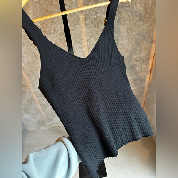 Y2K Style Ann Taylor Factory Black Tank Top with Tortoise accent Rings size M - Picture 8 of 11